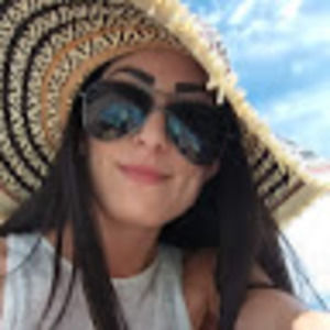 Meet your Posher, Briana